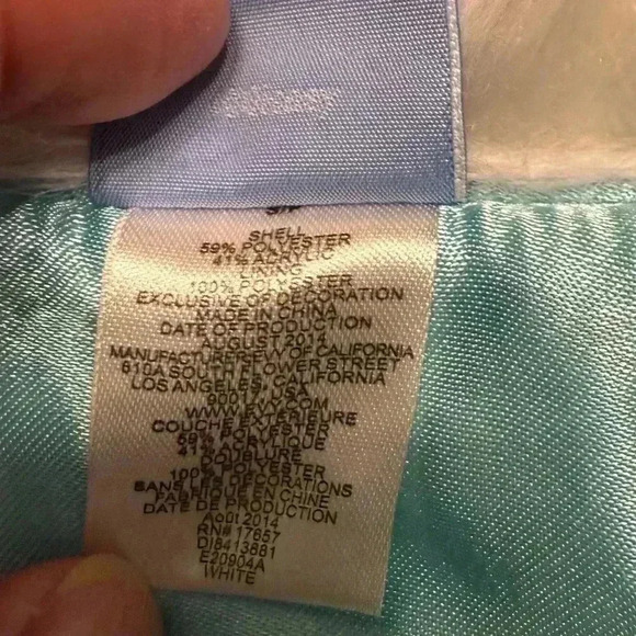 Disney Frozen faux fur vest with Elsa embroidered patch size S/P any fan of Elsa - Picture 4 of 8